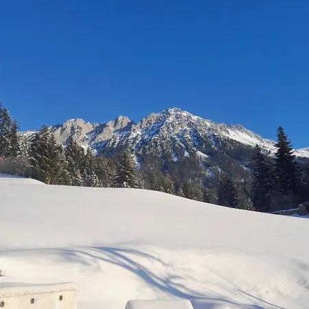 Bauernhof Vordergrub 凯撒山麓舍福