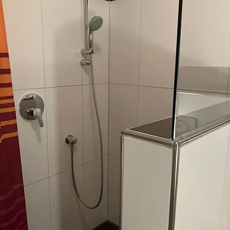 Bauernhof Vordergrub شيفو أم فيلدن كايزر