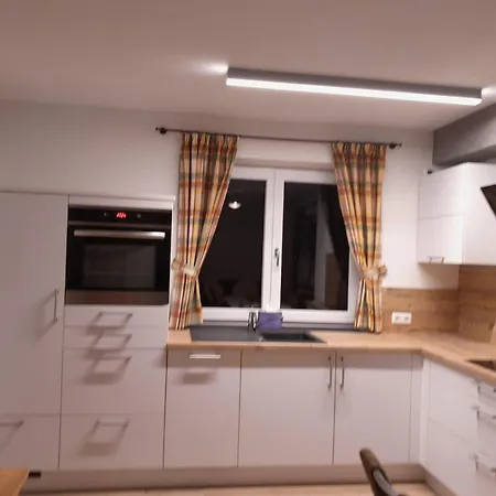 Bauernhof Vordergrub * شيفو أم فيلدن كايزر